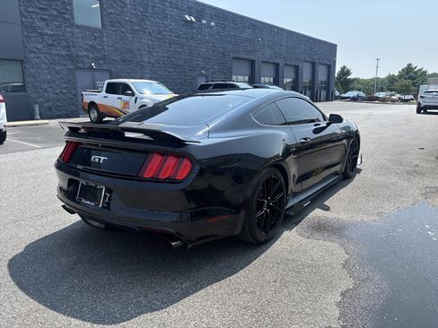 Used 2016 Ford Mustang GT RWD image 17