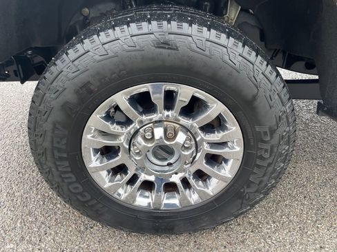 Used 2020 Ford F250 XLT w/ XLT Premium Package image 10