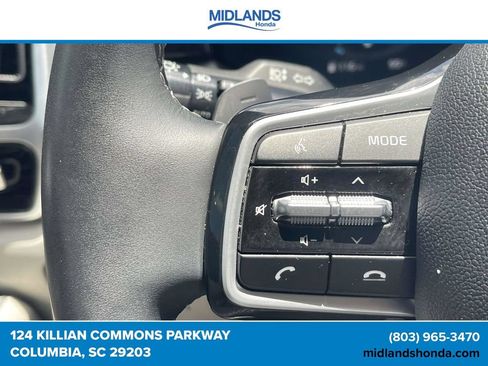 Used 2023 Kia Sorento SX Prestige w/ Panoramic Sunroof Package AWD/4WD image 24