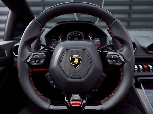 Used 2021 Lamborghini Huracan EVO image 44