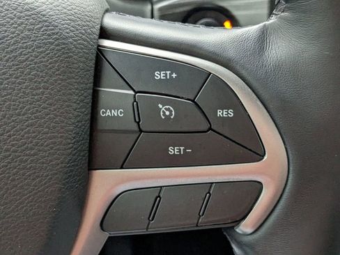 Used 2022 Jeep Grand Cherokee Limited w/ Tech Group image 24