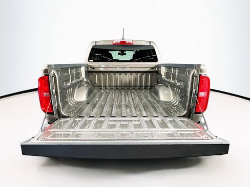 Used 2015 Chevrolet Colorado Z71 image 26