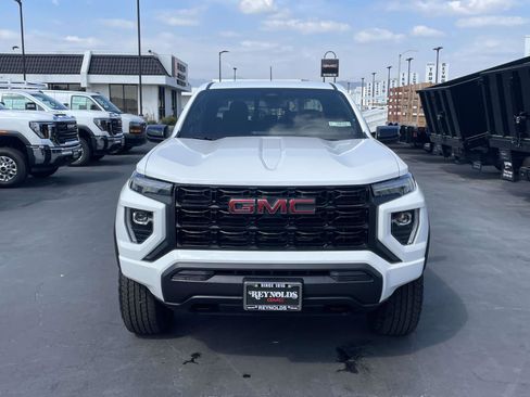 New 2026 GMC Canyon Elevation image 2