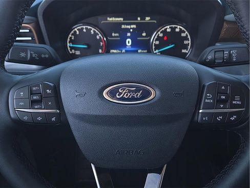 Used 2024 Ford Maverick Lariat image 19