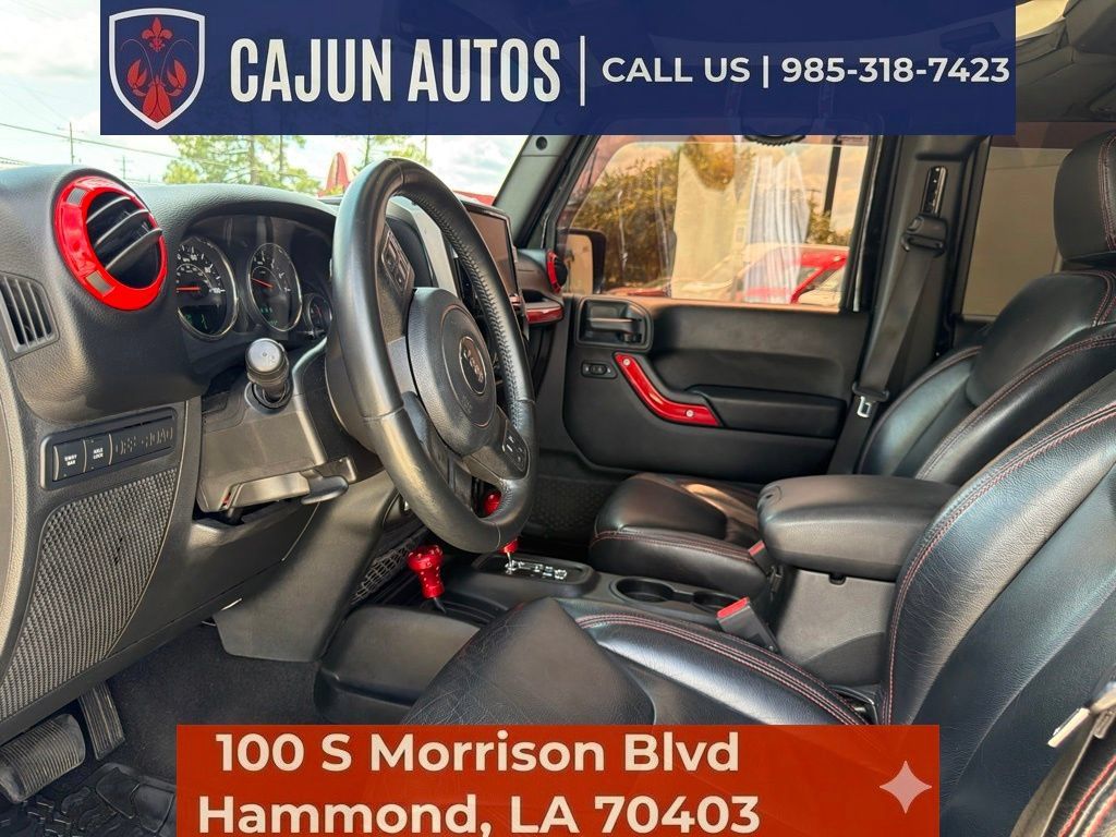 Used 2018 Jeep Wrangler Unlimited Rubicon w/ Connectivity Group AWD/4WD image 24