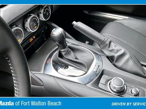 Used 2025 MAZDA MX-5 Miata Grand Touring RWD image 14
