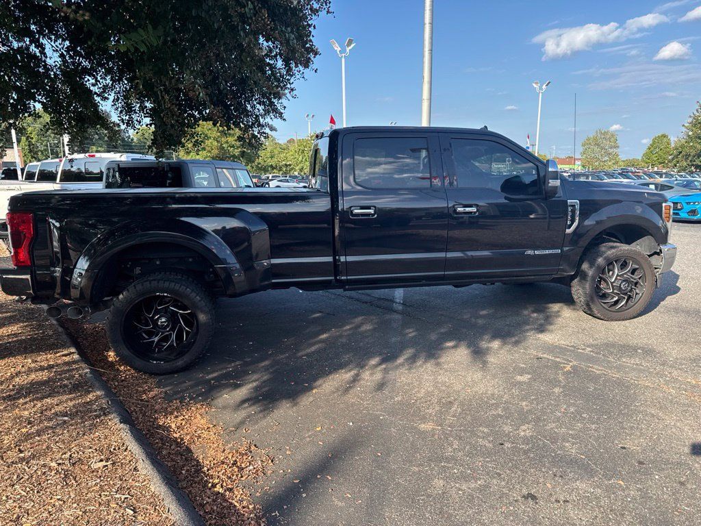 Used 2019 Ford F350 Lariat w/ Lariat Ultimate Package AWD/4WD image 5