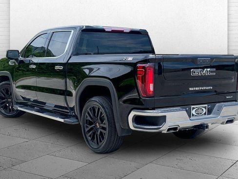 Used 2022 GMC Sierra 1500 SLT w/ SLT Premium Package AWD/4WD image 11