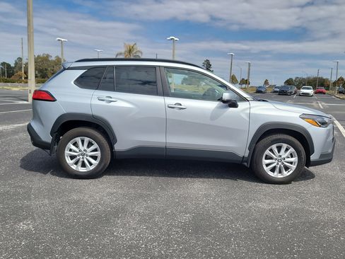 Certified 2024 Toyota Corolla Cross LE image 8