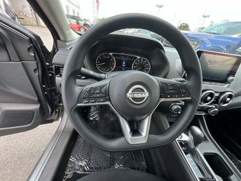 Used 2025 Nissan Sentra SV FWD image 24