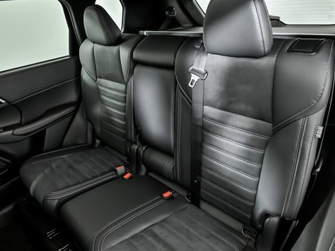 New 2026 Mitsubishi Outlander SE AWD/4WD image 14