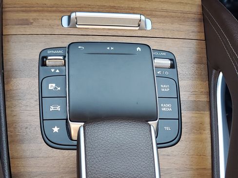 Used 2023 Mercedes-Benz GLS 450 4MATIC image 34