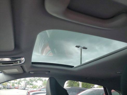 New 2024 Hyundai Kona Limited image 13