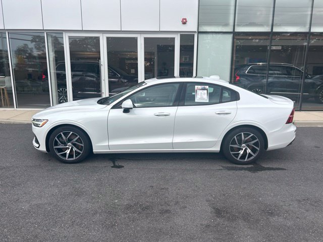 Used 2019 Volvo S60 T6 Momentum AWD/4WD image 2