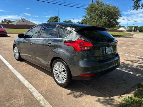 Used 2018 Ford Focus Titanium FWD image 14