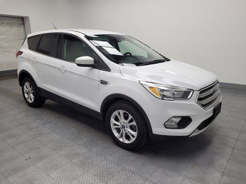 Used 2019 Ford Escape SE FWD image 11
