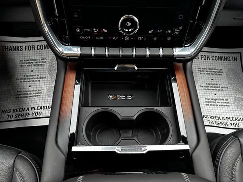 Used 2025 GMC Yukon Denali image 20