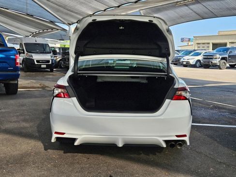 Used 2023 Toyota Camry SE image 6