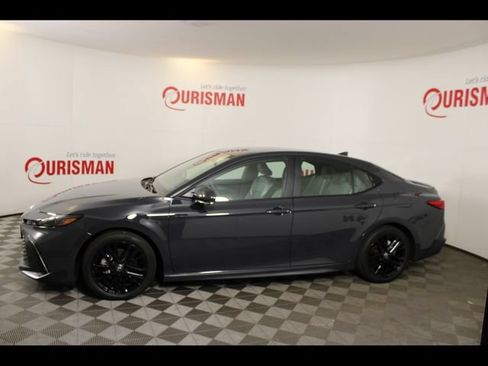 Used 2026 Toyota Camry SE w/ Multimedia Upgrade Package FWD image 4