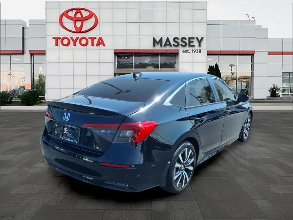 Used 2022 Honda Civic EX image 3