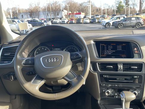 Used 2016 Audi Q5 2.0T Premium Plus w/ Technology Package image 15