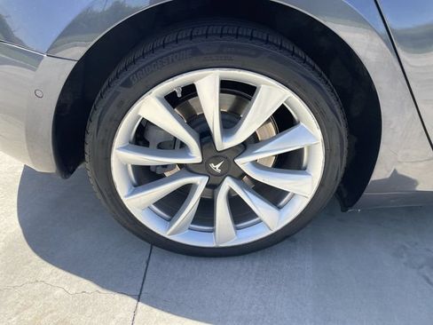 Used 2019 Tesla Model 3 Mid Range RWD image 34