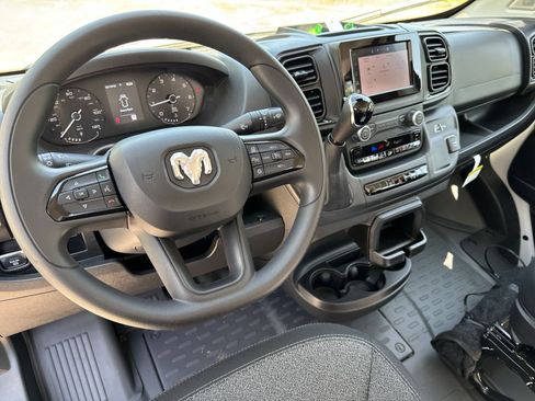 New 2024 RAM ProMaster 1500 w/ Convenience Group image 12