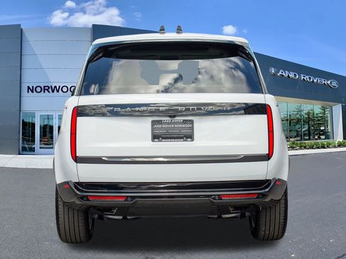 New 2026 Land Rover Range Rover SE image 5