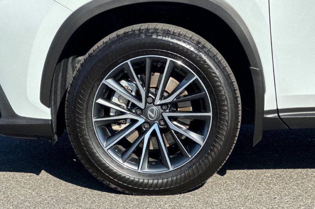 Certified 2026 Lexus NX 350h AWD w/ Accessory Package (2T) image 33