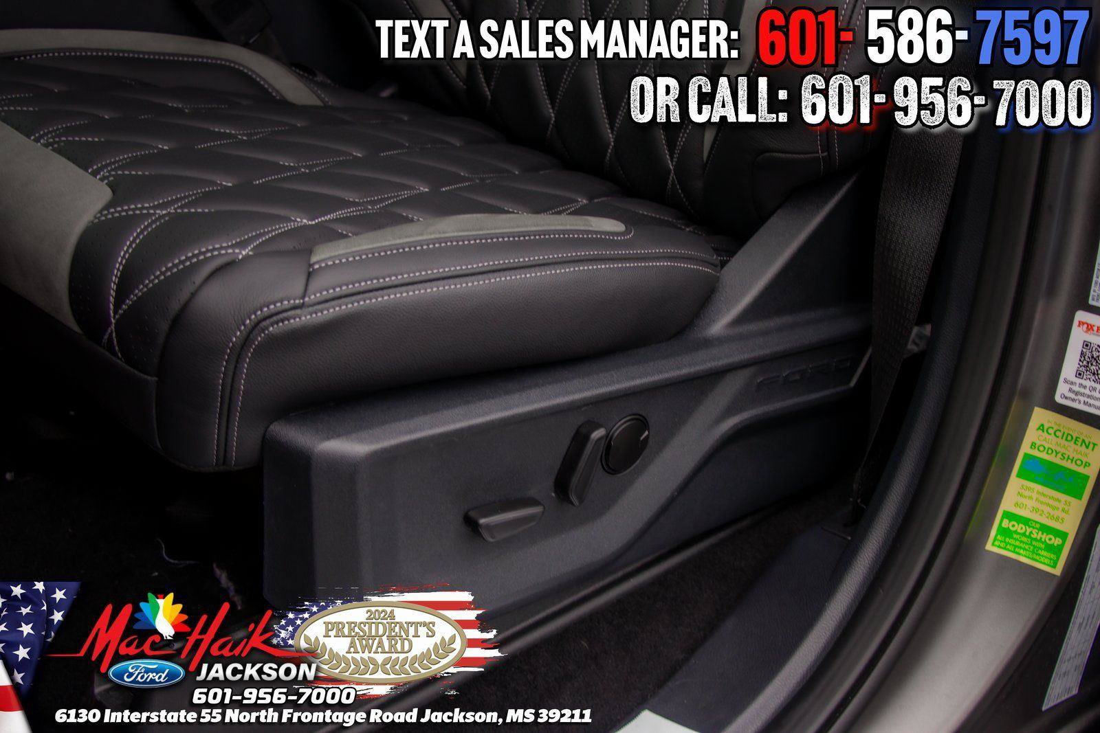 New 2026 Ford F250 Lariat w/ Black Appearance Package AWD/4WD image 12