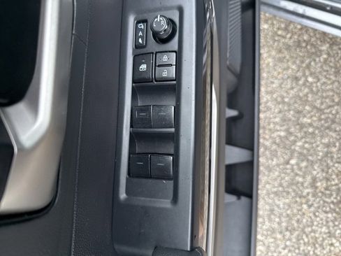 Used 2024 Toyota Tundra Limited image 13