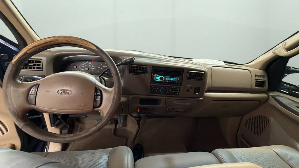 Used 2002 Ford F350 Lariat AWD/4WD image 10
