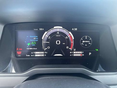 New 2026 Toyota Tundra Limited AWD/4WD image 18