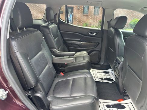 Used 2018 GMC Acadia SLT image 17