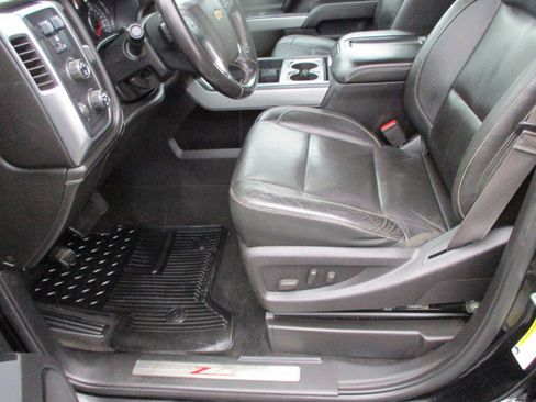 Used 2015 Chevrolet Silverado 2500 LTZ image 17