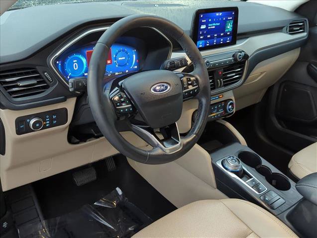 Used 2021 Ford Escape SEL w/ Technology Package FWD image 11