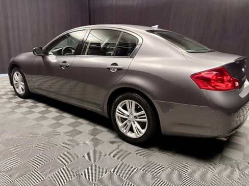 Used 2011 INFINITI G37 x Sedan w/ Premium Pkg AWD/4WD image 16