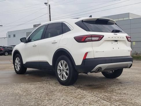 Used 2023 Ford Escape Active w/ Tech Pack #1 AWD/4WD image 8