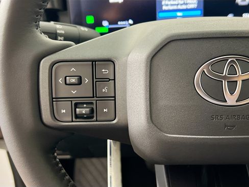 New 2026 Toyota RAV4 SE AWD/4WD image 18