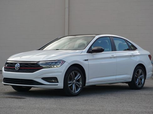 Used 2019 Volkswagen Jetta R-Line FWD image 1