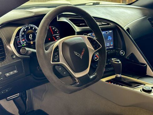 Used 2017 Chevrolet Corvette Stingray Coupe image 22