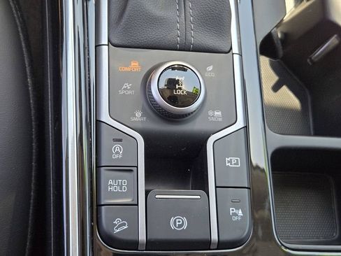 Used 2023 Kia Sorento SX AWD/4WD image 20
