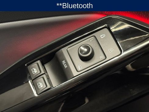 Certified 2023 Volkswagen ID.4 Pro S AWD/4WD image 18
