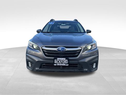 Used 2022 Subaru Outback Premium image 2