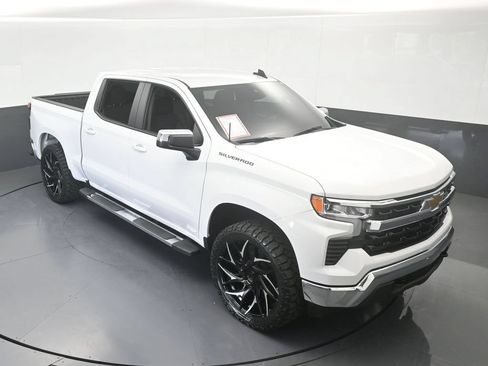 Used 2026 Chevrolet Silverado 1500 LT AWD/4WD image 56