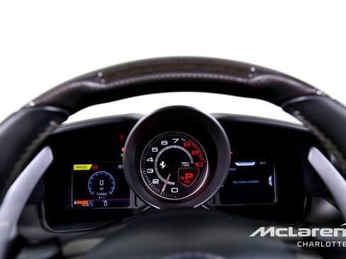 Used 2022 Ferrari F8 Tributo image 14