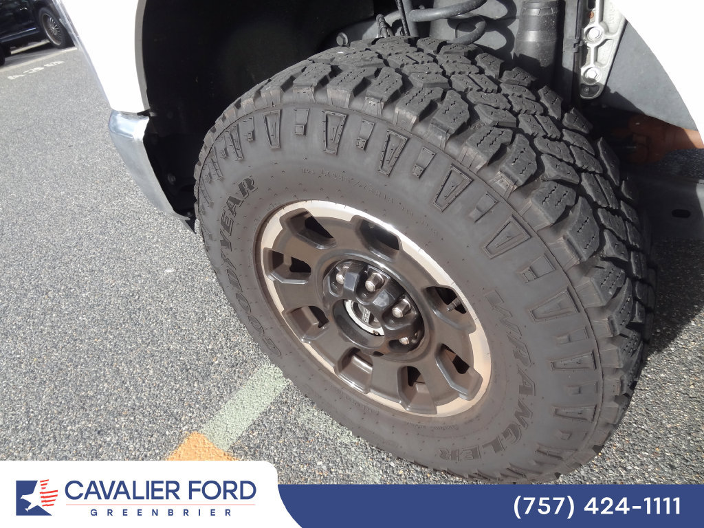 Used 2025 Ford F250 Lariat w/ Tremor Off-Road Package AWD/4WD image 14