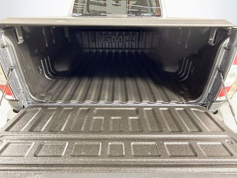 Used 2022 GMC Canyon Elevation w/ Trailering Package image 16