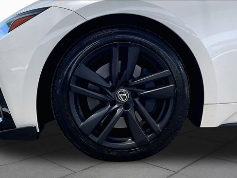 Used 2023 Lexus IS 300 w/ Comfort Package RWD image 10