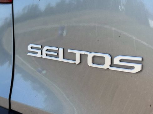 Certified 2024 Kia Seltos SX AWD/4WD image 10